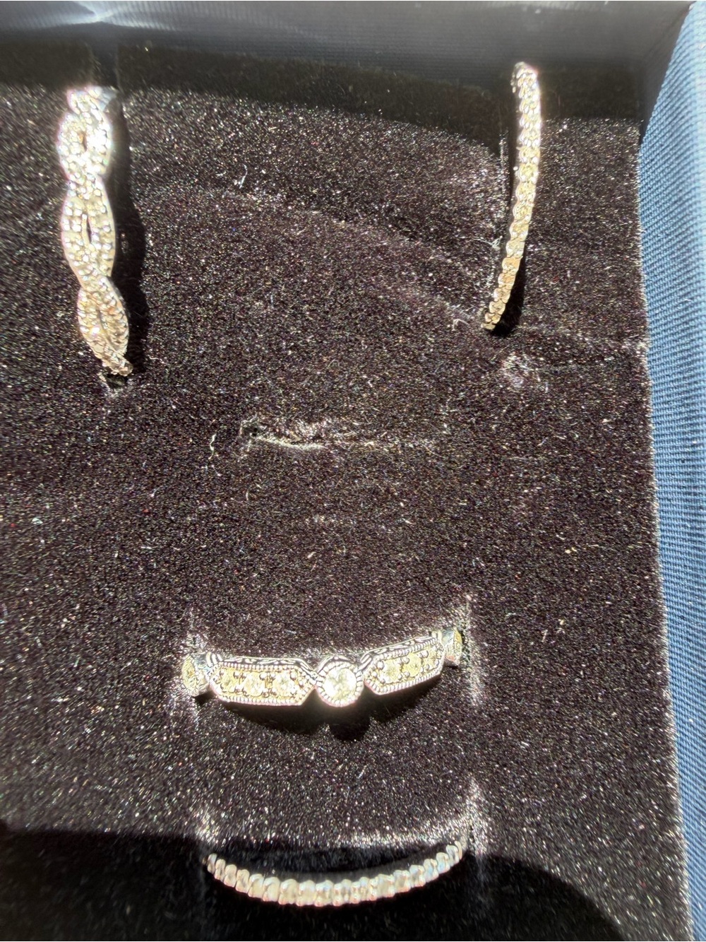 Delicate Diamond Ring Set of 4 Size 8 - Picture 4 of 4
